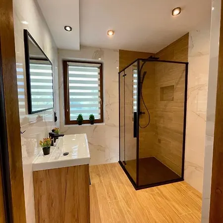 Leszczynianski 別荘 *