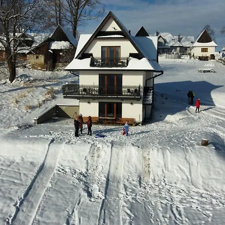 Leszczynianski 度假居 *